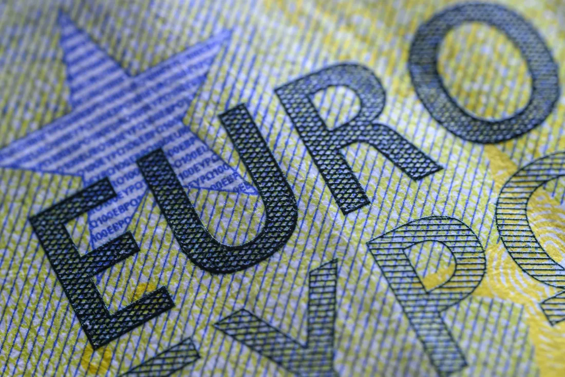 Detailaufnahme einer Euro-Banknote – Waldsee, 4. August 2025